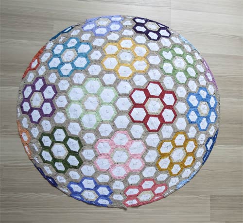 English paper pieced hexagon quilt pattern