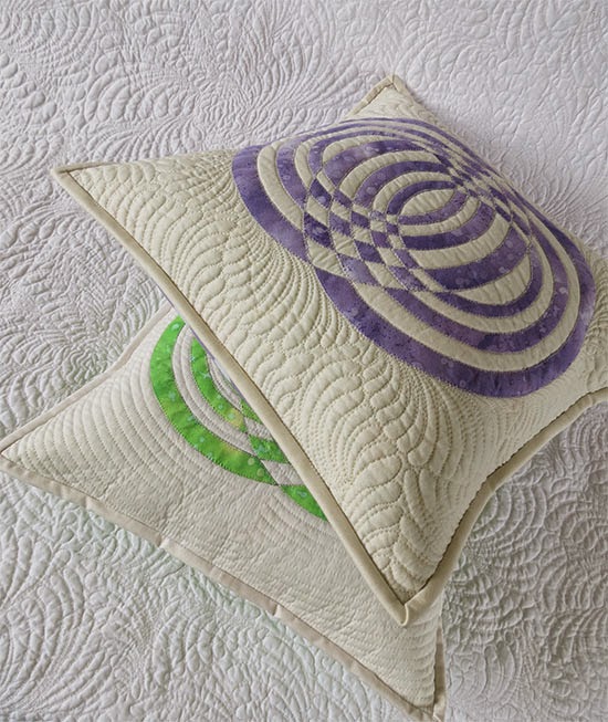 Raw Edge Applique Quilt and Pillows
