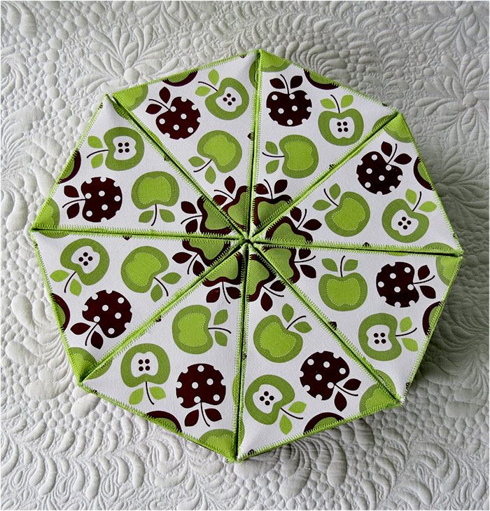Easy fabric gift boxes pattern.