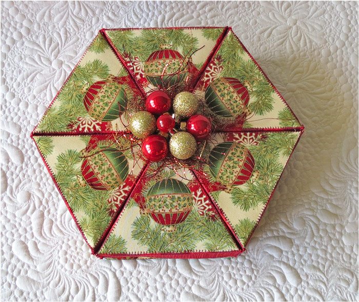 Make gift giving memorable - sew a unique cake following this easy fabric gift boxes pattern.