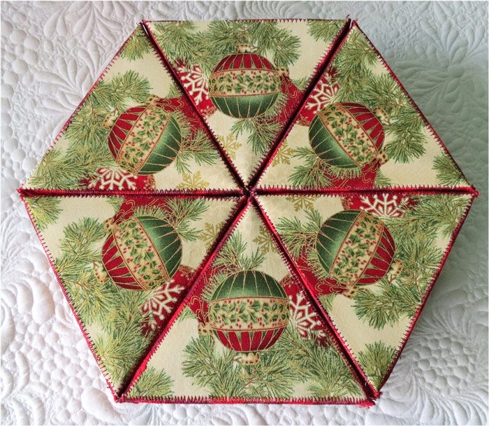 Easy fabric gift boxes pattern.
